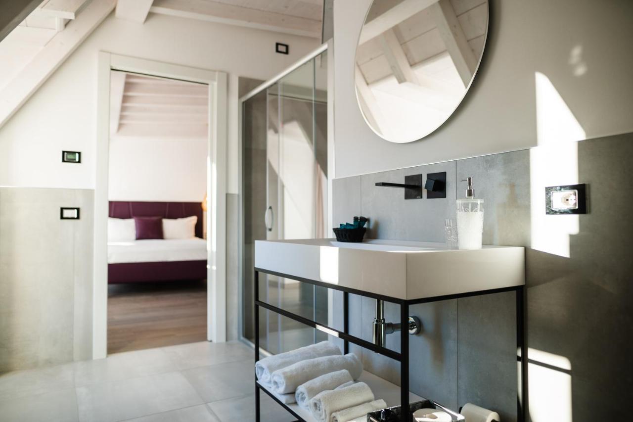 Double Room Lake View