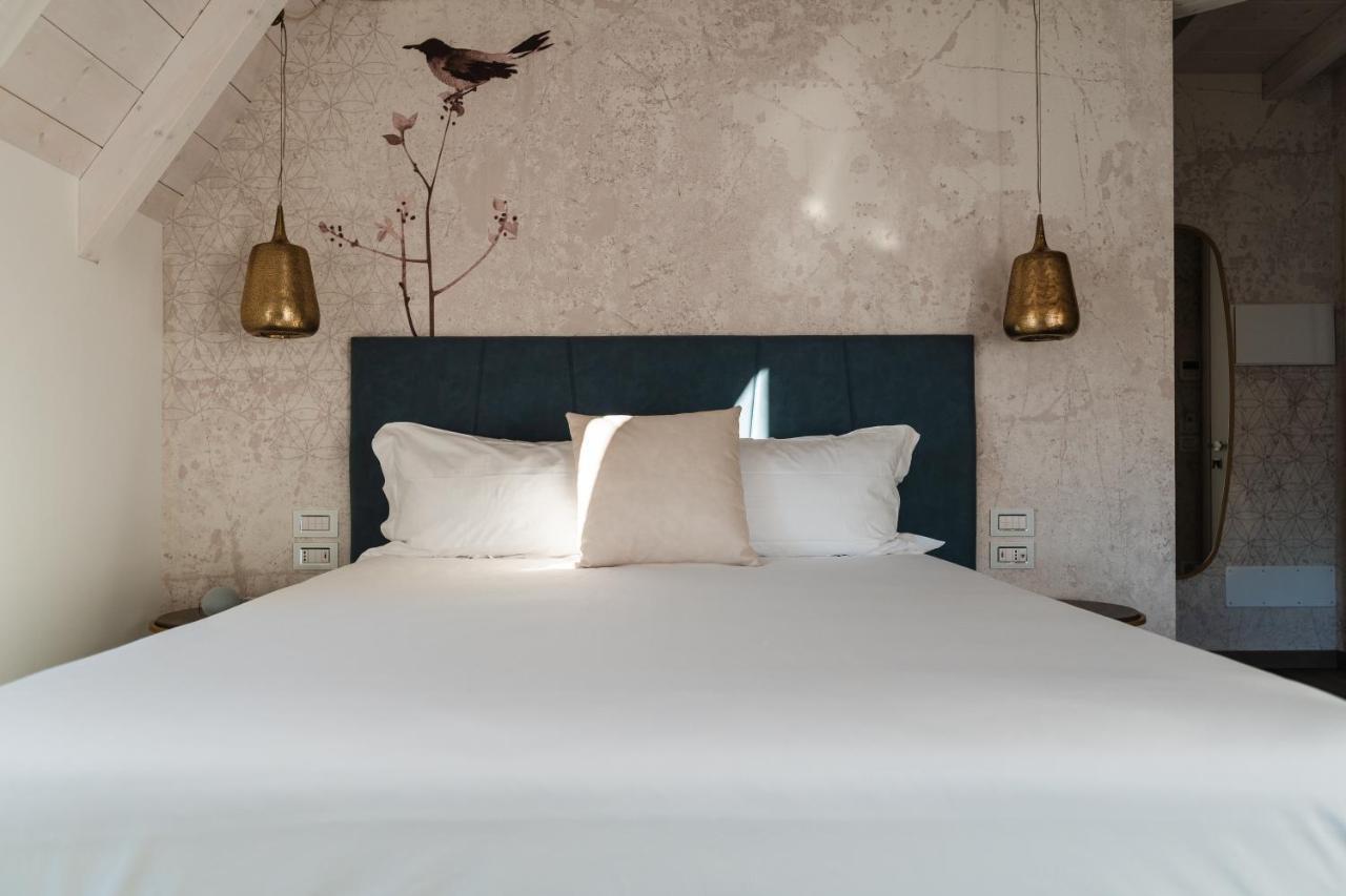 Deluxe Double Room Lake View