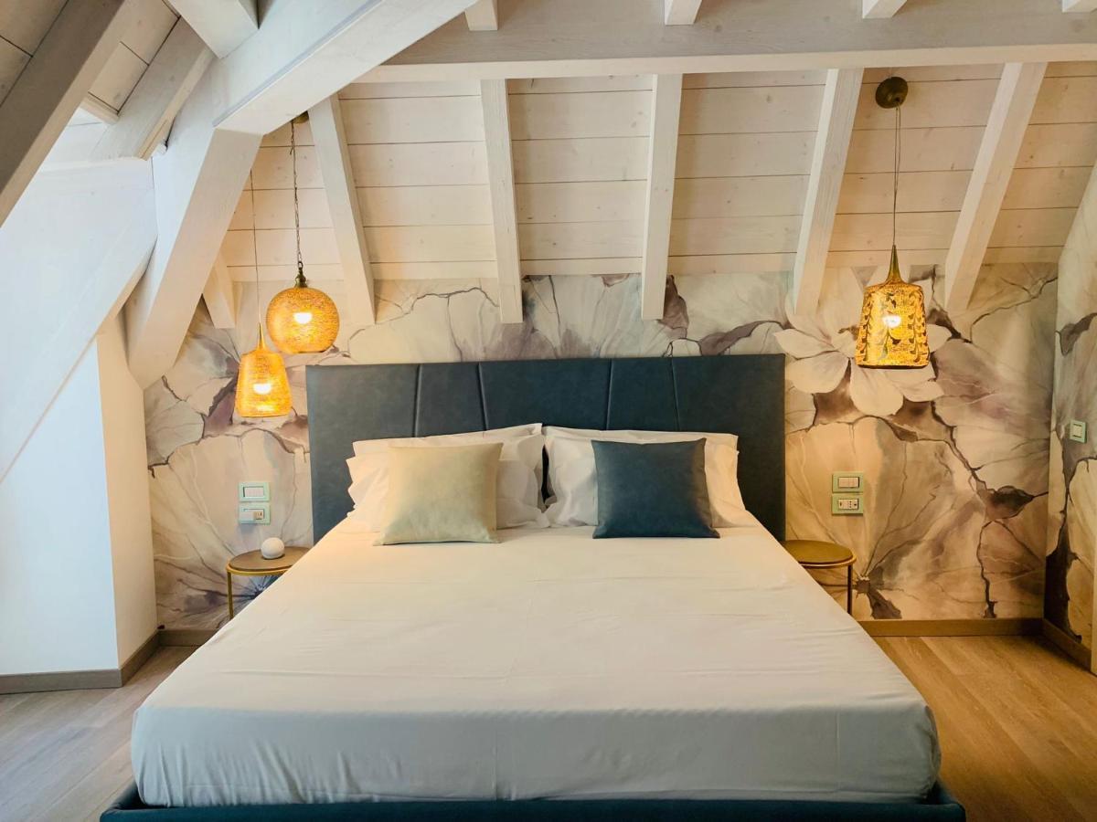 Double Room Mountain View